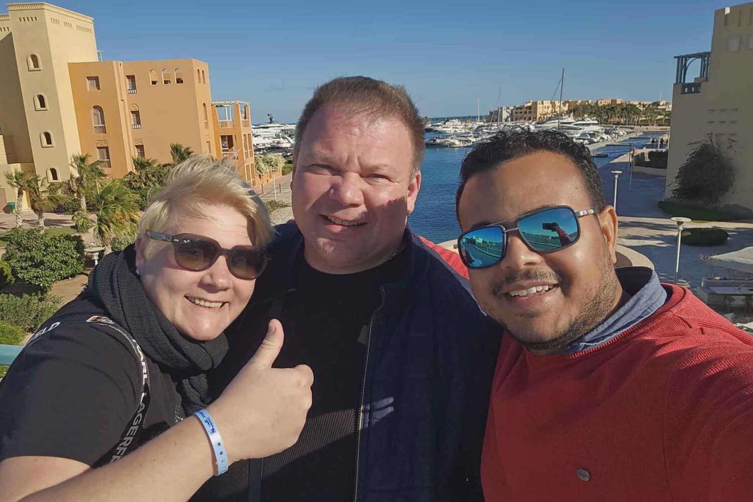 Private El Gouna Stadtrundfahrt mit Lagoonfahrt