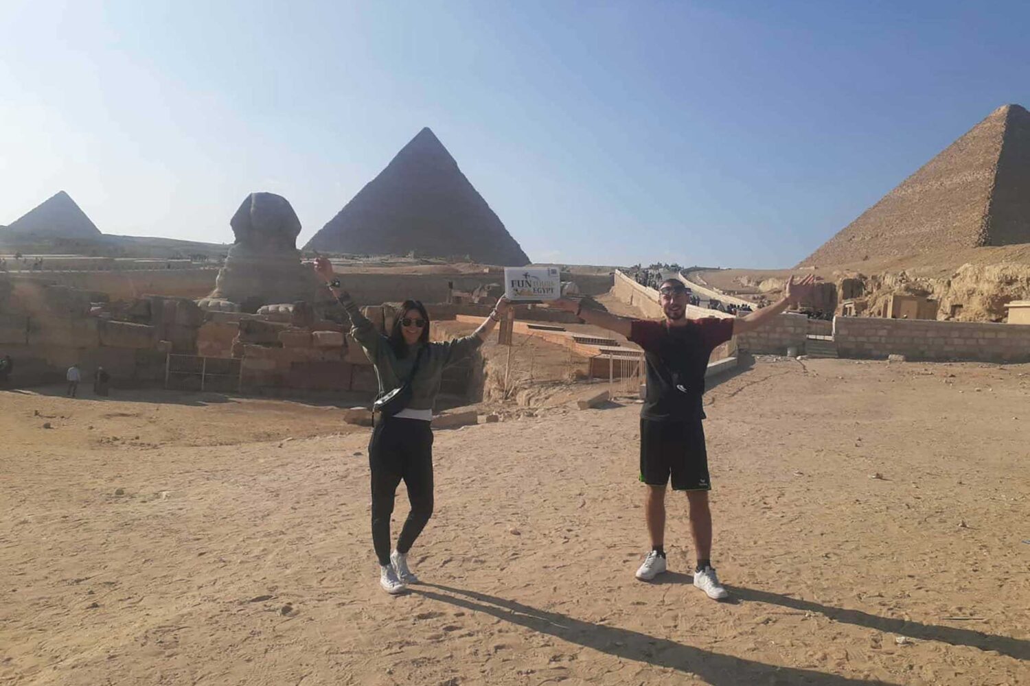 Private Kairo Tagesausflug mit dem Flugzeug – Pyramiden, Sphinx, Neues großes Museum, Alt-Kairo & Khan el-Khalili