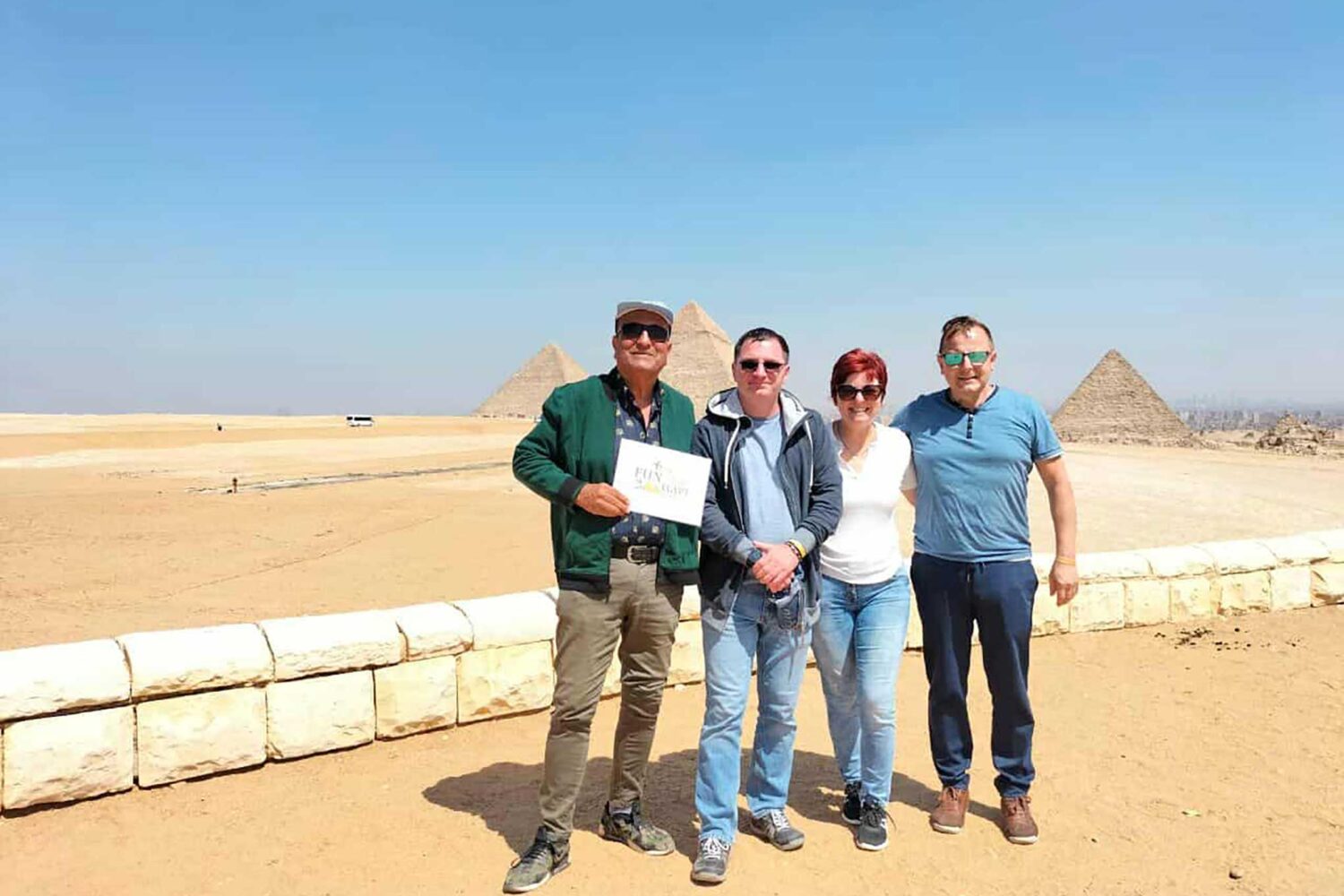 Private Tagestour nach Kairo mit dem Auto – Pyramiden, Sphinx & Ägyptisches Museum