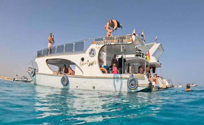 Private Tour zur Magawish Insel mit Glasboot – Exklusiver 4-Stunden-Ausflug ab Hurghada