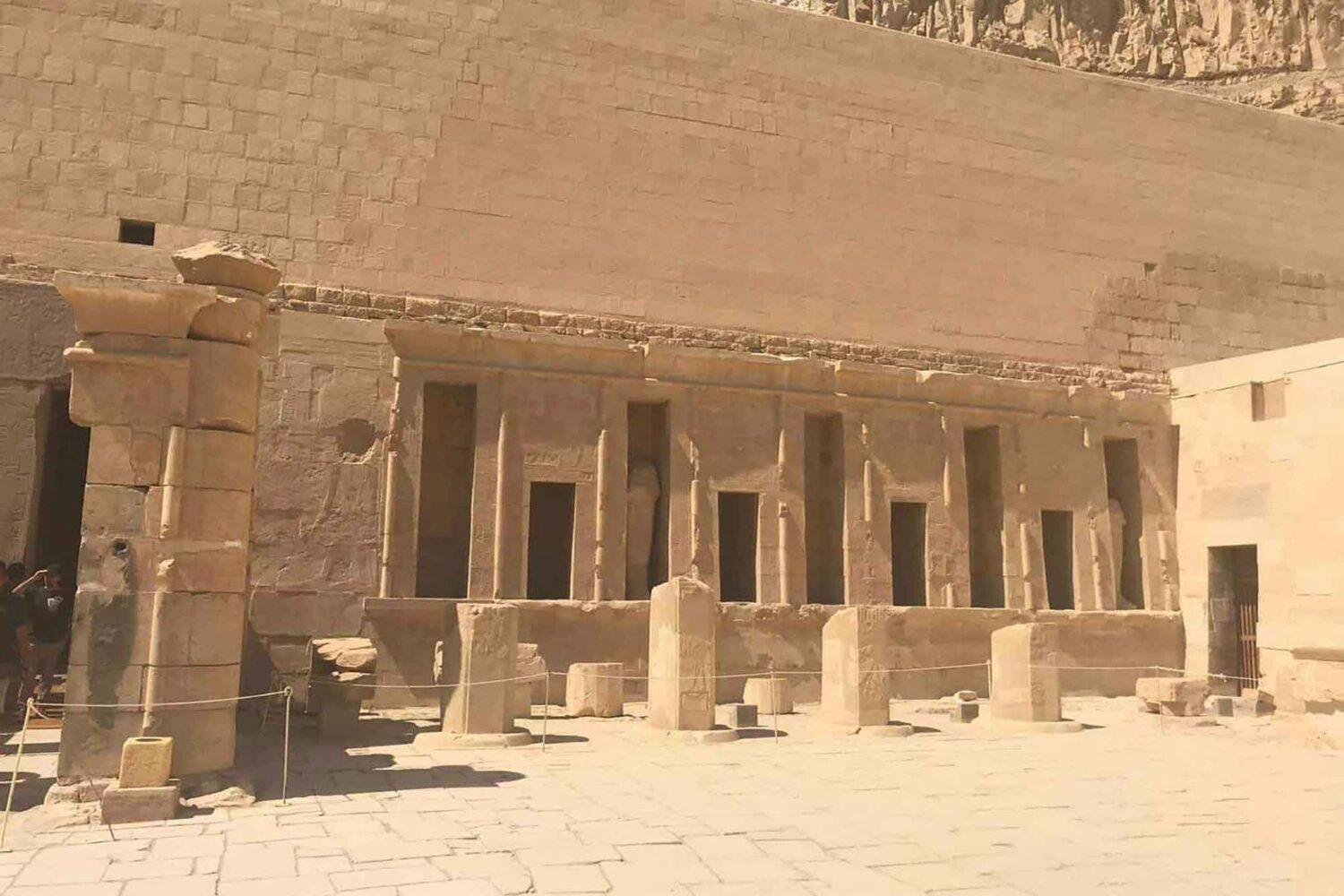 Private Tagestour nach Luxor – Tal der Könige, Karnak, Hatshepsut & Nilfahrt