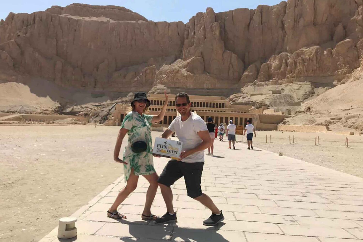 Private Tagestour nach Luxor – Tal der Könige, Karnak, Hatshepsut & Nilfahrt