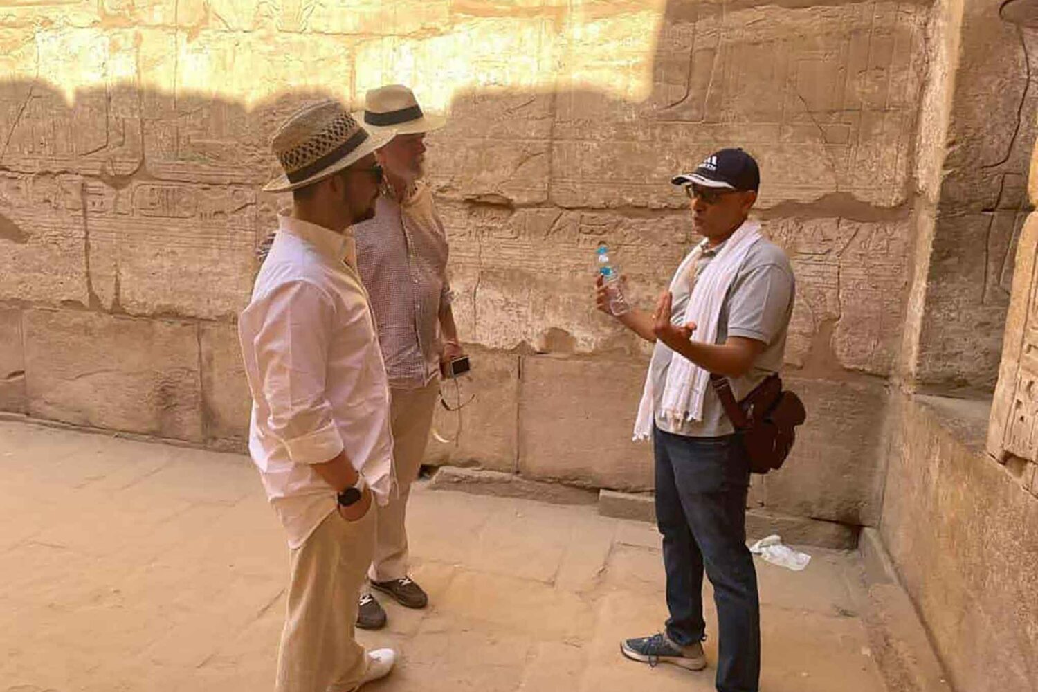 Private Tagestour nach Luxor – Tal der Könige, Karnak, Hatshepsut & Nilfahrt