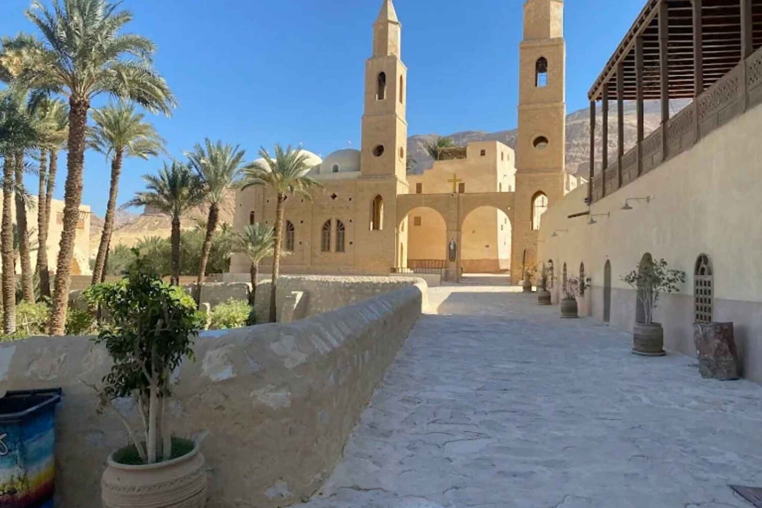 Private Tagestour zu den Klöstern St. Antonius & St. Paul ab Hurghada