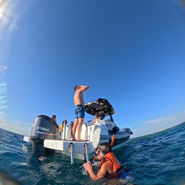 Speedboot Touren & Glasbodenboot Ausflüge