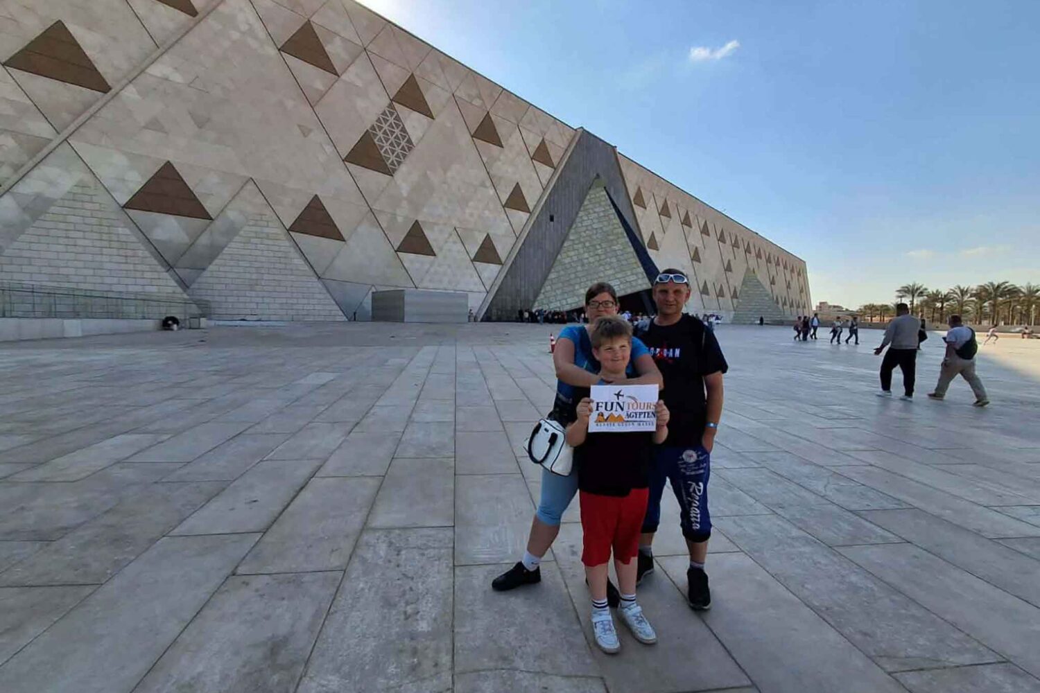 Grand Egyptian Museum in Kairo bei einer privaten Tagestour ab Hurghada